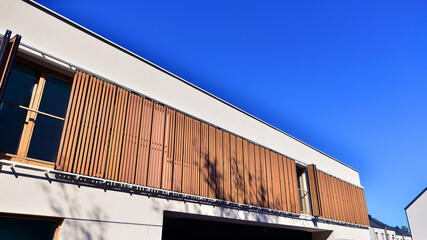 Newly built terraced houses in a residential area. Modern terraced houses on the outskirts of the city.