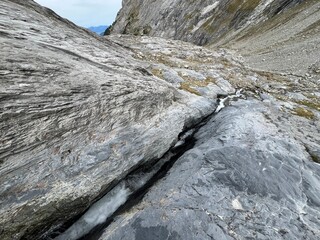 Alpine glacial waterfalls at the foot of the Rosenlaui glacier, Switzerland - Alpine Gletscherwasserfälle am Fusse des Rosenlauigletschers, Schweiz