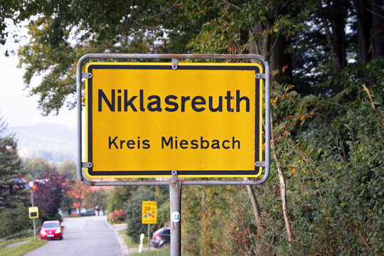 Ortstafel von Niklasreuth
