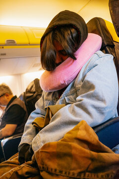 Comfortable Resting on an Airplane