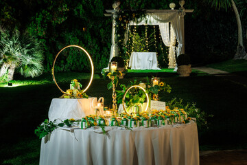 wedding, gift, party, ceremony, bride and groom, package, white, box, sugared-almond, ribbon, tradition, celebration, decoration, invited, bride, flake, love, memory, silver, banquet, bow, catering, f