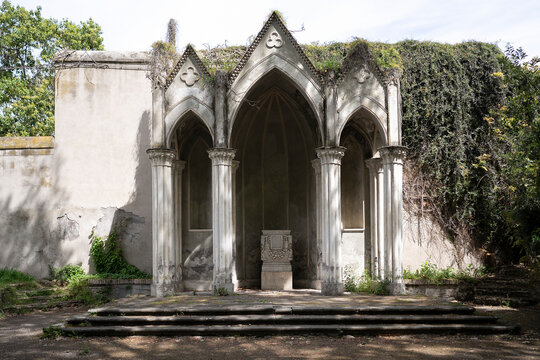 Gothic Stone Pavilion in Rome