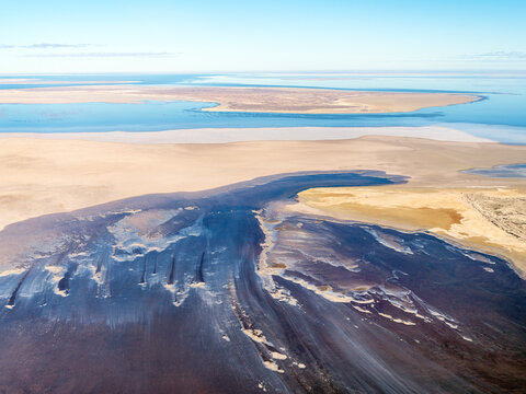 Kati Thanda/Lake Eyre