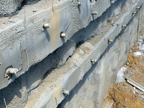 Anchored Concrete Support Frame in Infrastructure Construction