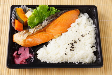 厚切り銀鮭弁当