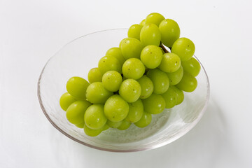 シャインマスカット　白ぶどう　白背景　Shine Muscat White Grapes White Background