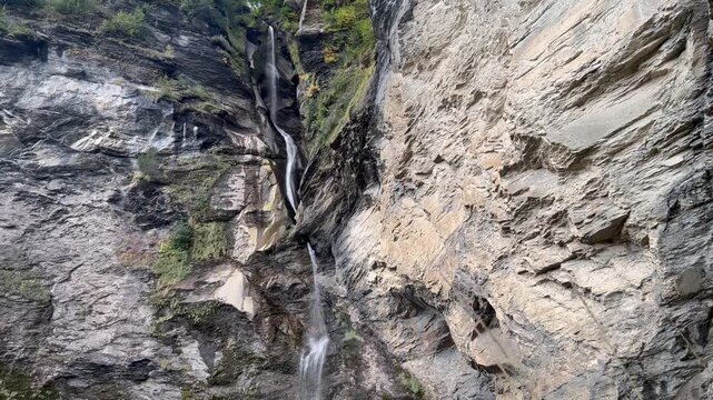 Waterfall Reichenbachfall or Rychenbachfall in the Haslital valley (Willigen, Switzerland) - Wasserfall Reichenbachfall oder Rychenbachfall im Haslital (Willigen, Schweiz)