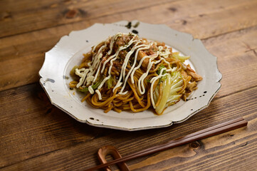鶏むね肉のソース焼きそば