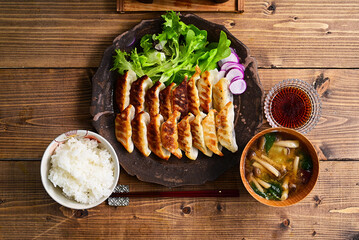 餃子定食