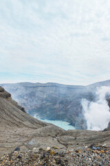 阿蘇山　火口湖