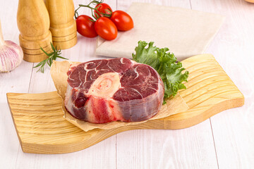 Raw beef ossobuco for roast