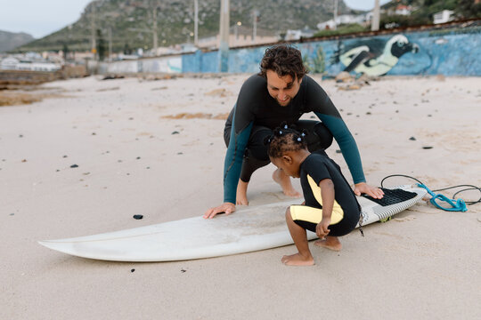 Daddy and daughter bonding activity