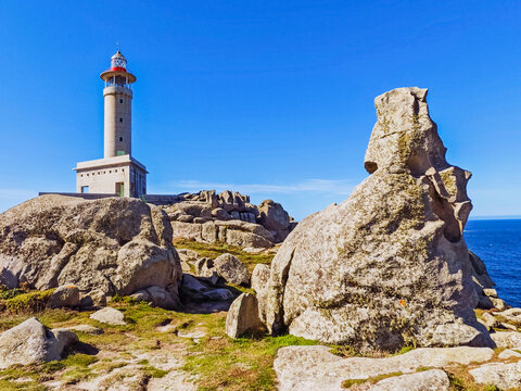 Faro de Punta Nariga 