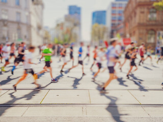 maraton runners in the city