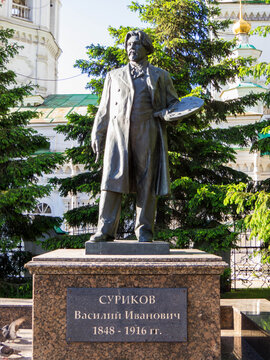 Vasily Ivanovich Surikov statue, Krasnoyarsk
