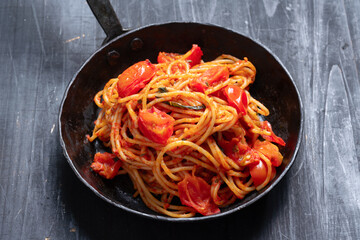 traditional spaghetti in tomato sauce
