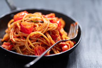 traditional spaghetti in tomato sauce