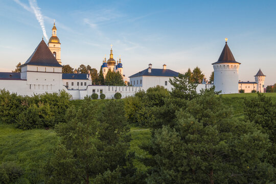 Toliq metrajli majburiy bi cuckold filmlar