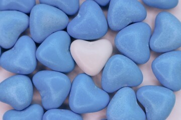 A white heart among blue ones: the concept of uniqueness, choice, and self-expression