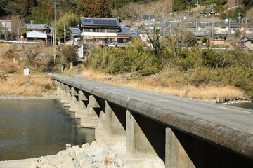 高知県越知町　片岡沈下橋