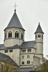 Fototapeta premium L'imposante collégiale Sainte Gertrude à Nivelles (Brabant Wallon)