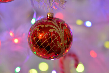 Obraz premium glass ornaments in a shape of ball hanging on the Christmas tree