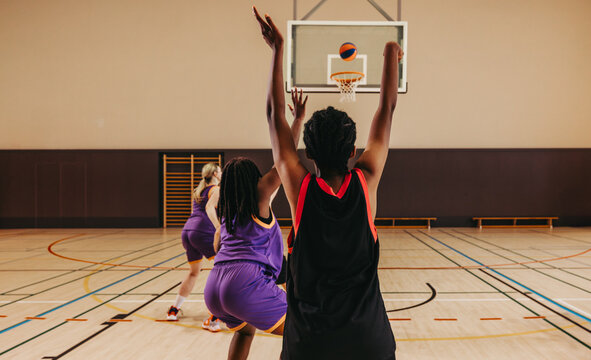 Leading the way: Female player makes a game-winning shot