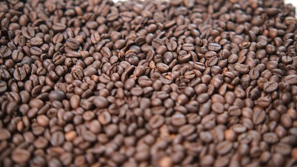 Roasted Coffee Bean Pile: Aromatic Texture and Rich Coffee Background