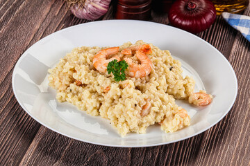 Gourmet risotto with prawn and cheese