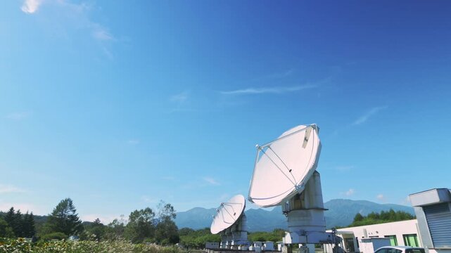 国立天文台野辺山宇宙電波観測所のミリ波干渉計をジンバルで撮影