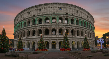 Fototapeta premium Christmas Majestic Roman Landmark Framed by Festive Decorations