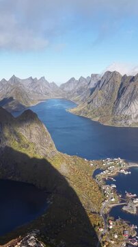 Lofoten - Norwegen - Reine - Reinebringen