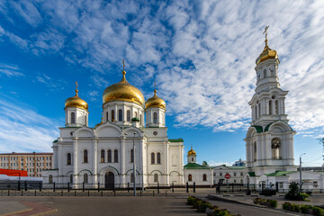 Vue extérieure de la cathédrale de la Nativité de la Bienheureuse Vierge Marie à Rostov-sur-le-Don, Fédération de Russie, de culte orthodoxe russe