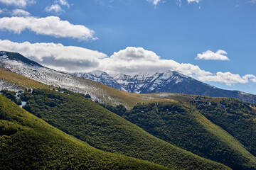 Fototapeta premium Parco Nazionale della Maiella: un pomeriggio tra autunno ed inverno - Maielletta - Passo Lanciano
