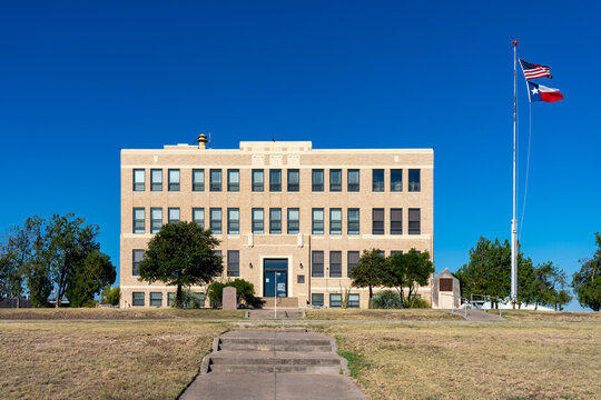 Irion County Courthouse in Mertzon, Texas