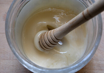 Unheated pure raw white honey 