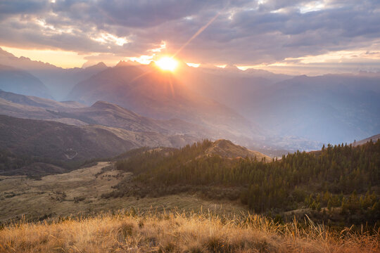 Fototapeta Mountains on sunset