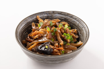 キノコとこんにゃくの炒め物