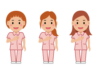 胸に手を当てて笑顔のピンクの制服の女性看護師。その2