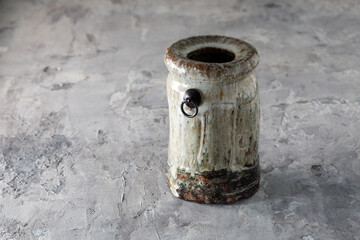 Hagi-yaki Ikebana Hanaire Kabin Kakehanaire Hanging Flower Vase Kiln Variation by Takashi Ajishta Yamaguchi Japan 1990s Vintage