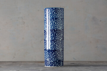 Kabin Hanaire Ikebana Arita-yaki Arita Ware Kouyou Kiln Indigo Octopus Arabesque Flower Vase Vintage 1990s