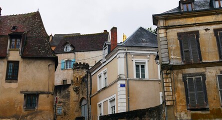 Maisons typiques de la ville d’Argenton-sur-Creuse dans l’Indre. En région Centre Val de Loire France Europe