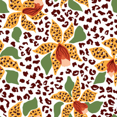 Tropical hybrid leopard skin and floral seamless pattern. Abstract yellow flowers, animal skin print. Summer beach textile design, wild repeat background, surface, fabric, jungle wallpaper in vector.