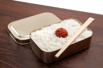 日本の伝統、日の丸弁当