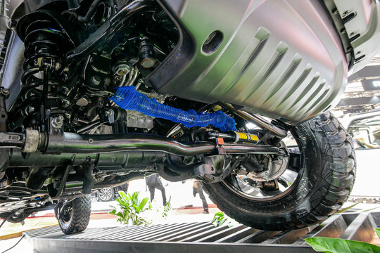 Axle construction on adventure cars.