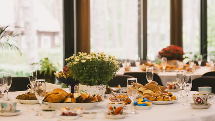 A beautiful table set for an autumn celebration.