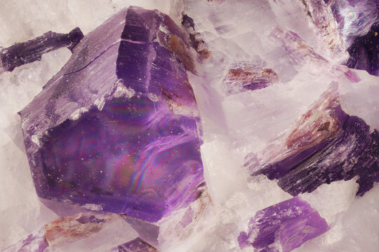 Macro clinohore crystals with iridescent sheen from Biser deposit, Perm Krai- rare mineral beauty for collectors and geologists. 3.7X magnification