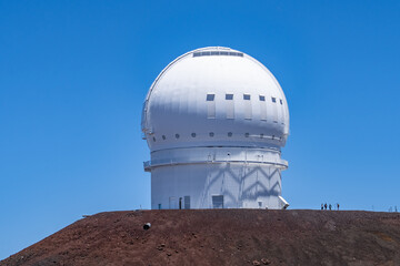 The Canada&ndash;France&ndash;Hawaii Telescope (CFHT) is located near the summit of Mauna Kea mountain on Hawaii's Big Island at an altitude of 4,204 meters (13,793 feet), part of the Mauna Kea Observatory. 