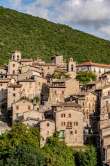 Scanno is an Italian town of 1 782 inhabitants located in the province of L&rsquo;Aquila, in Abruzzo. The municipal area, surrounded by the Marsican Mountains.