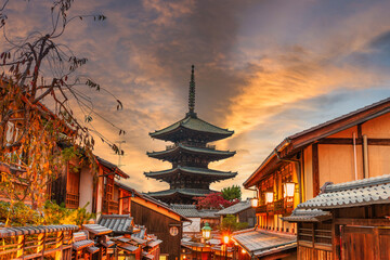 Hōkan-ji Temple (Yasaka Pagoda) at sunrise on Gion street in Kyoto. Japan